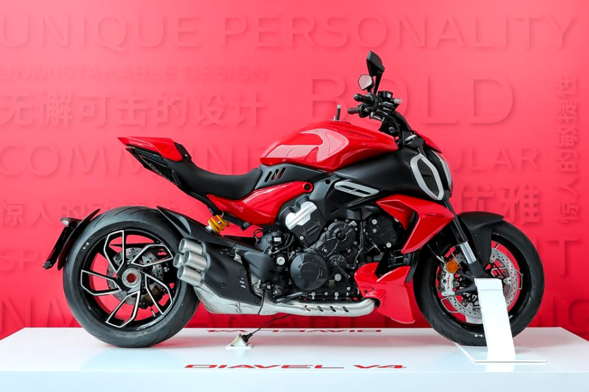 Ducati; The great devil; V4 Devil; DIAVEL; ducati; Motorcycle; large displacement
