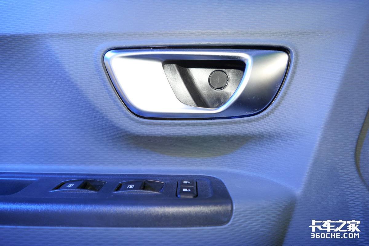 6-square volume with single pedal mode Star Enjoy V Interior is very Nordic.