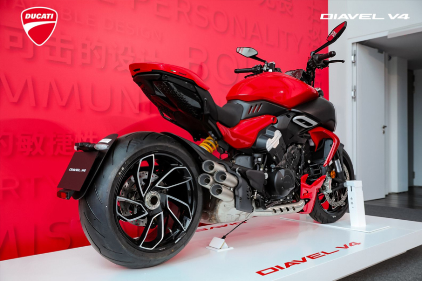 Ducati; The great devil; V4 Devil; DIAVEL; ducati; Motorcycle; large displacement